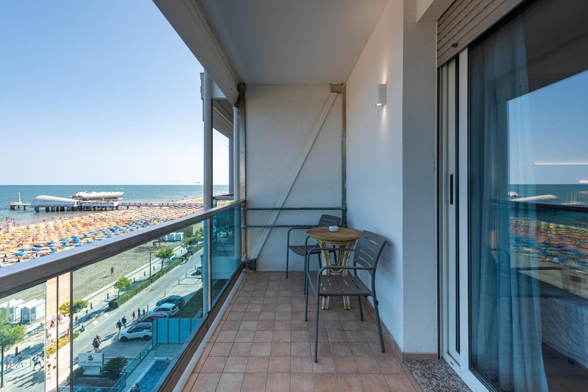 Hotel Columbus Lignano Sabbiadoro Extérieur photo