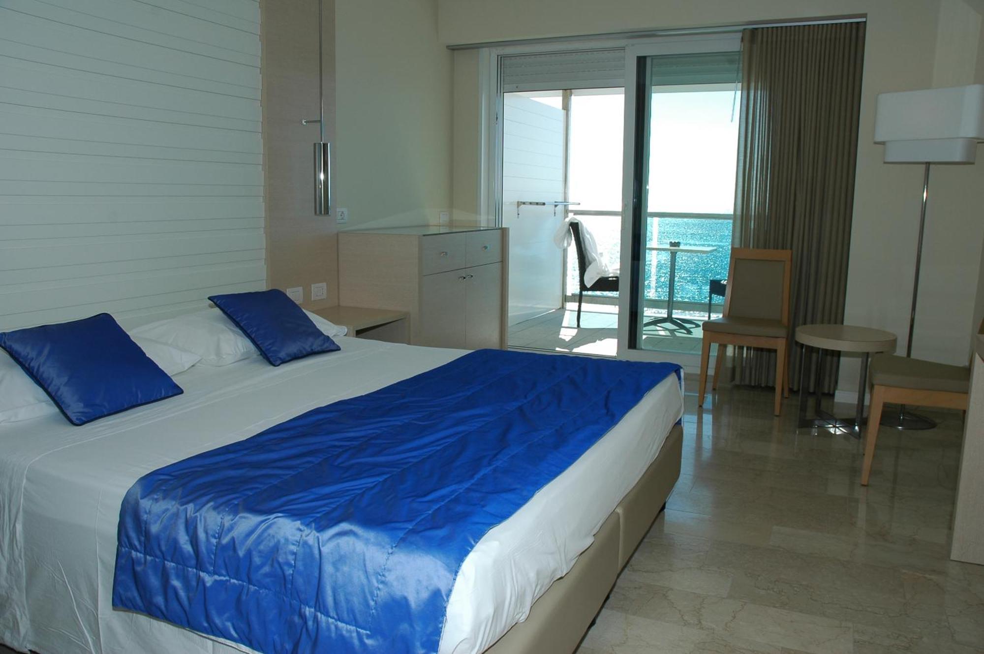 Hotel Columbus Lignano Sabbiadoro Extérieur photo
