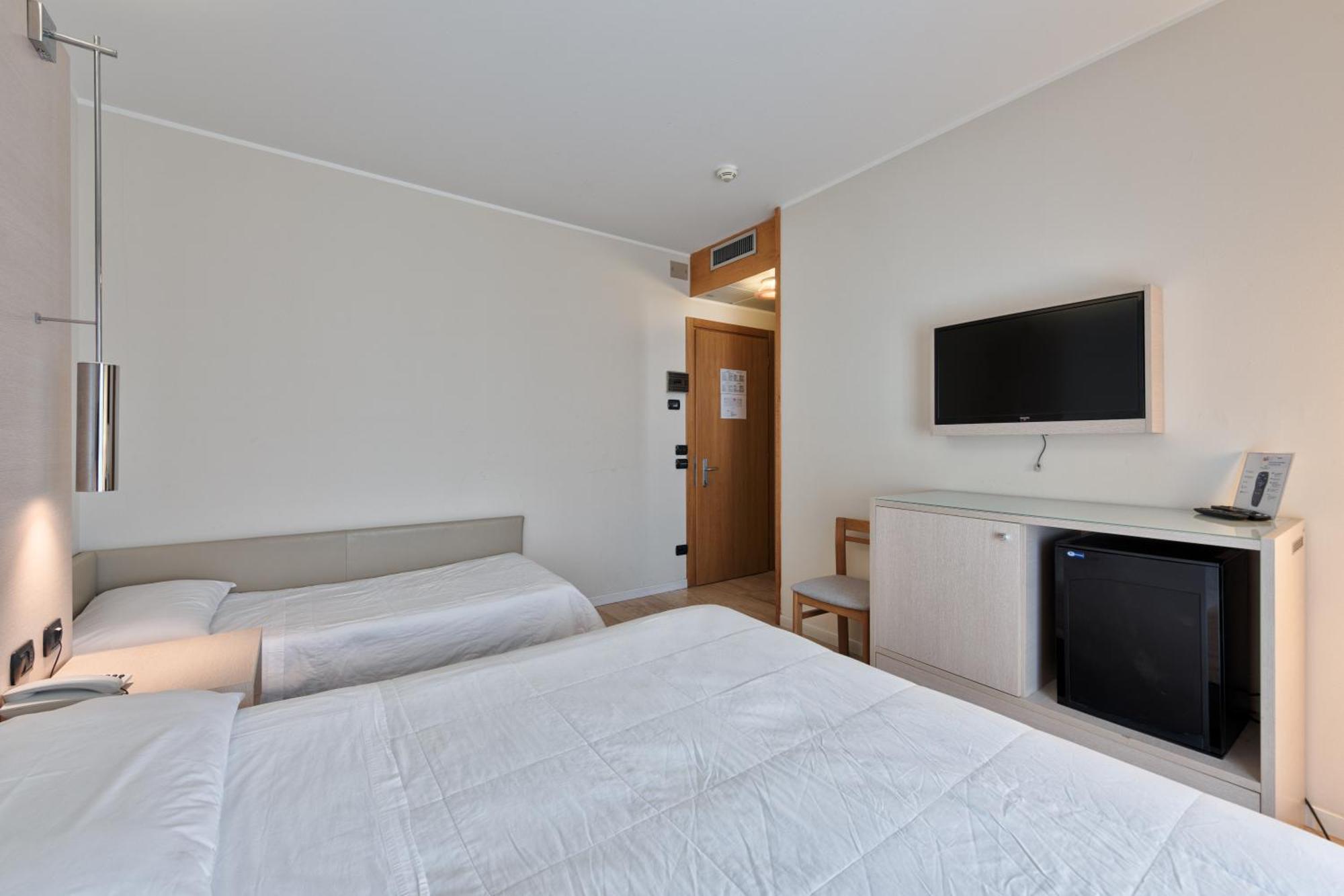 Hotel Columbus Lignano Sabbiadoro Extérieur photo