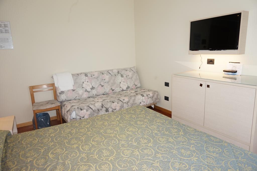 Hotel Columbus Lignano Sabbiadoro Extérieur photo