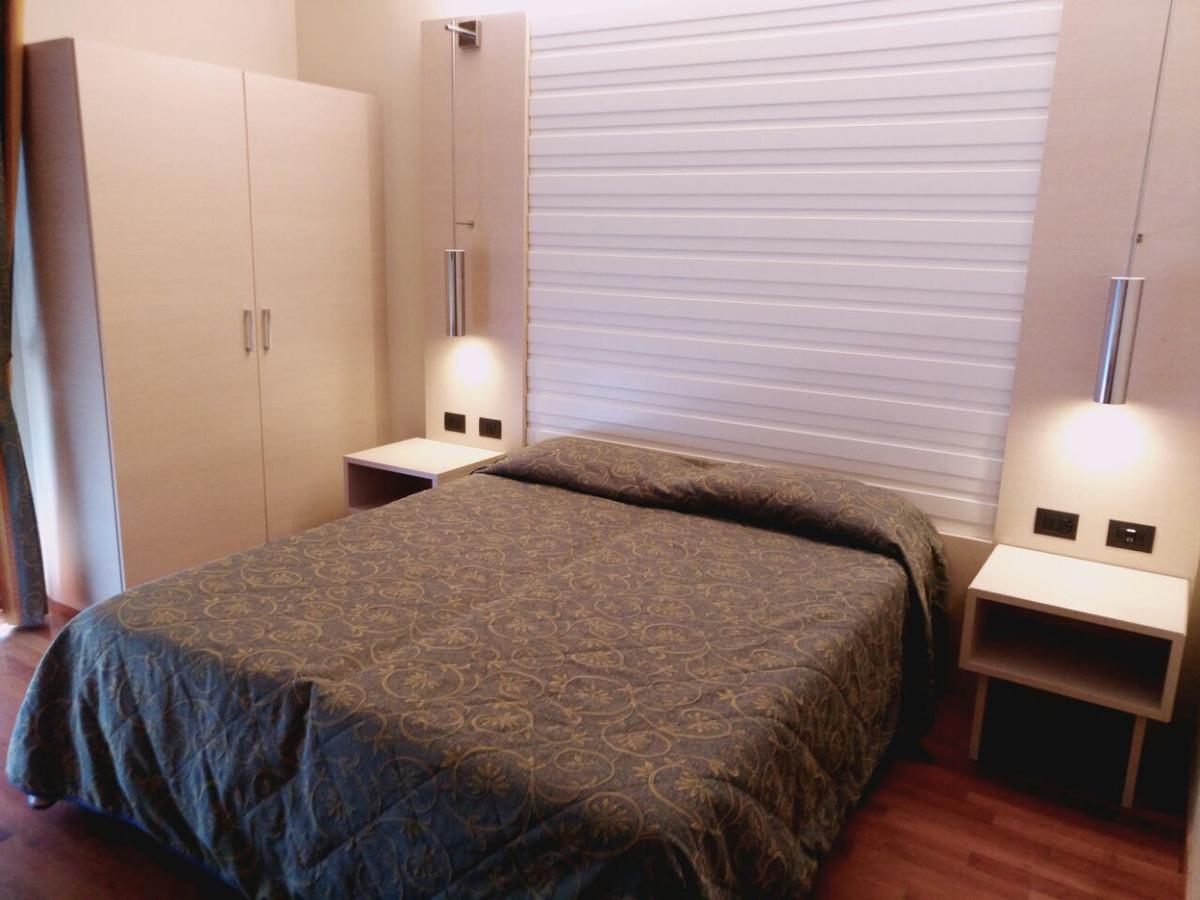 Hotel Columbus Lignano Sabbiadoro Extérieur photo